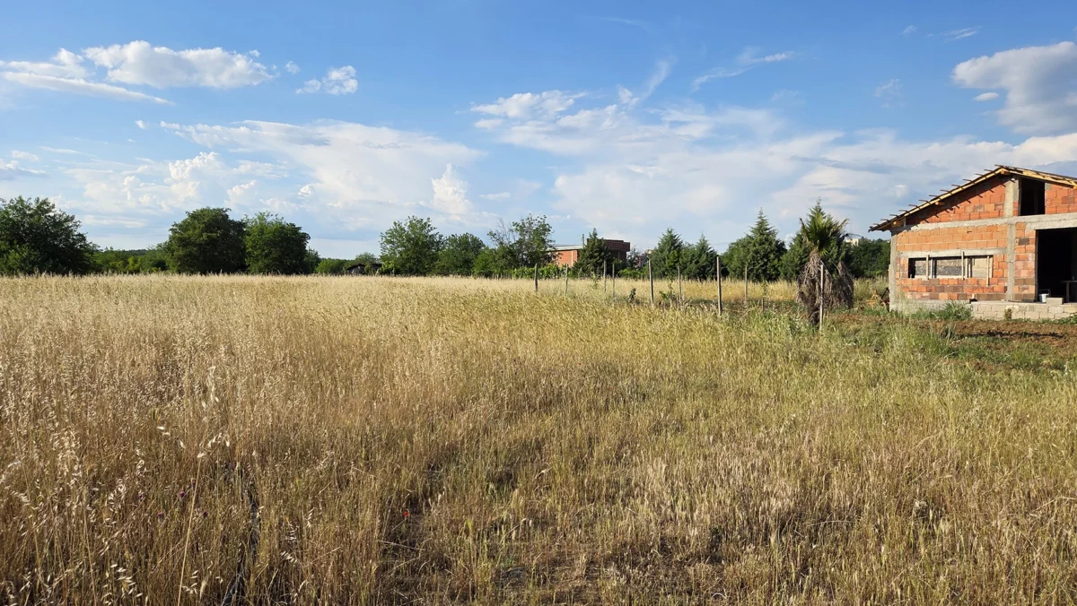 Building Land 1004 m² on the Gevgelija-Mrzenci Route